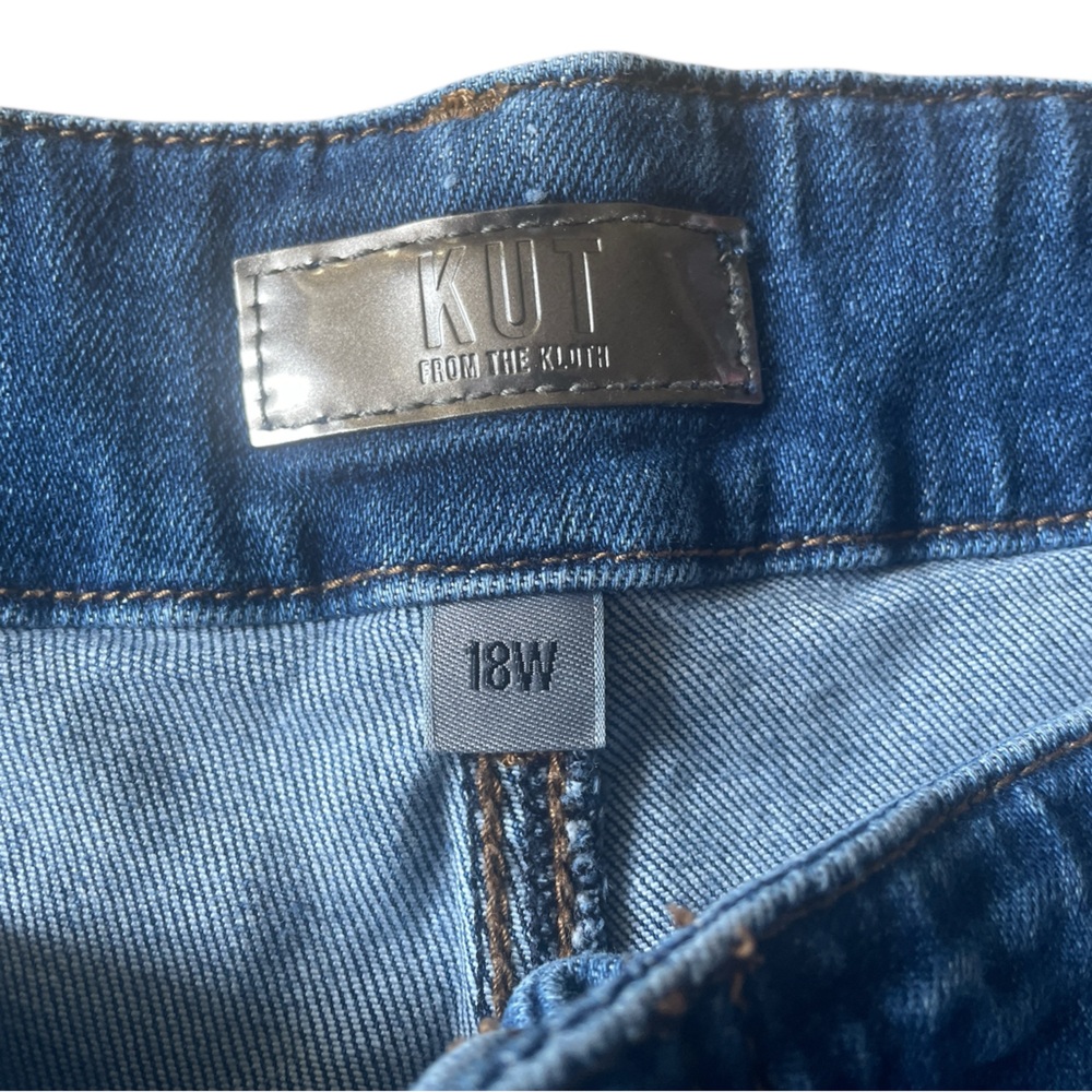 Kut from the Kloth Dark Blue Flare Jeans - Picture 3 of 6